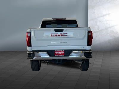 2025 GMC Sierra 2500HD — detail view