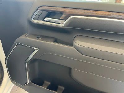 2025 GMC Sierra 2500HD — photo 12 view