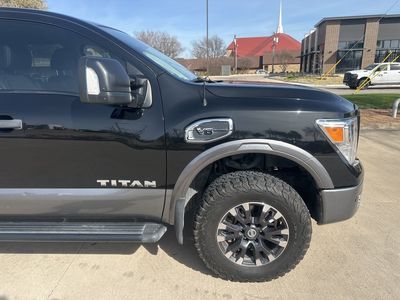 2017 Nissan Titan - Photo 11