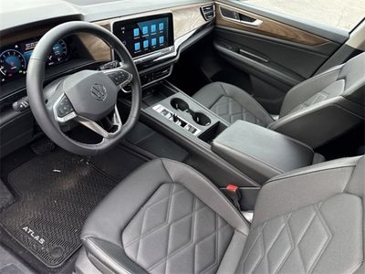 2024 Volkswagen Atlas - Photo 4