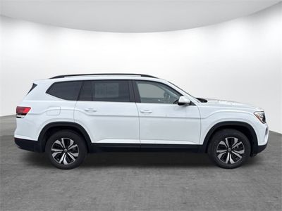 2024 Volkswagen Atlas - Photo 3