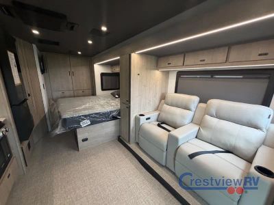 2026 Grand Design Lineage Series M - Photo 19