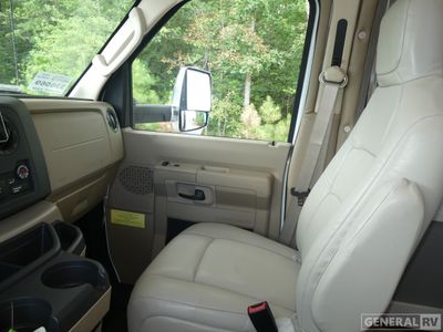 2026 Winnebago Spirit — photo 11 view