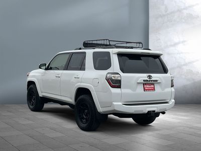 2021 Toyota 4Runner - Photo 4