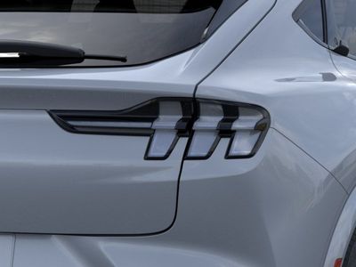 2026 Ford Mustang Mach-E - Photo 22