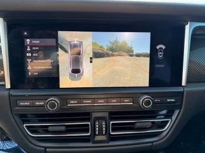 2021 Porsche Macan — photo 24 view