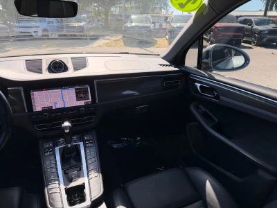 2021 Porsche Macan — photo 36 view