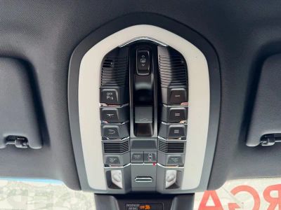 2021 Porsche Macan — photo 27 view