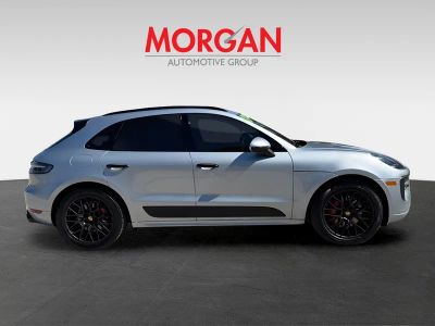 2021 Porsche Macan — photo 7 view