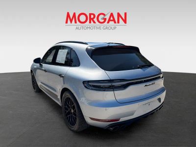 2021 Porsche Macan — interior view