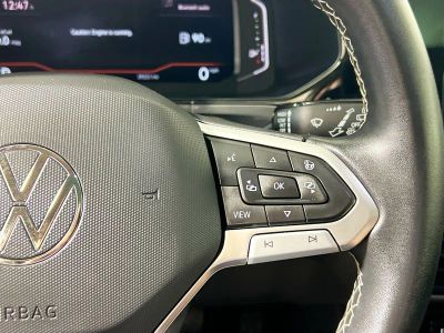 2023 Volkswagen Taos — photo 17 view