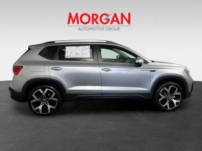 2023 Volkswagen Taos — side profile view