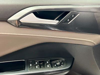 2023 Volkswagen Taos — photo 14 view