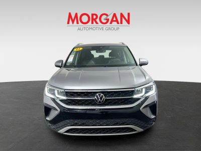 2023 Volkswagen Taos — photo 8 view