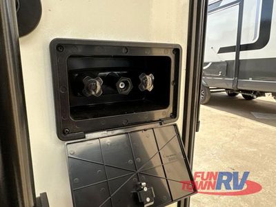2026 Forest River RV Rockwood Ultra Lite - Photo 5