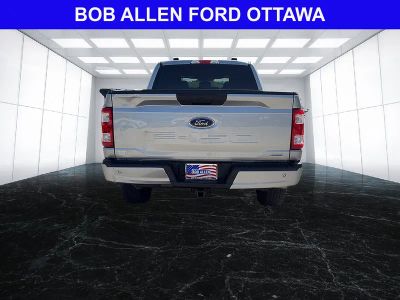 2022 Ford F-150 — interior view