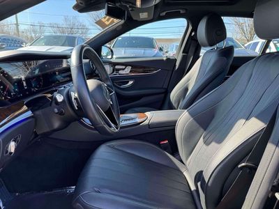 2022 Mercedes-Benz E-Class - Photo 4