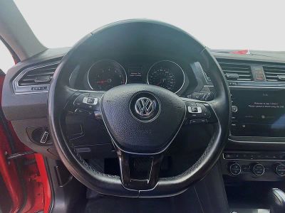 2019 Volkswagen Tiguan — photo 8 view