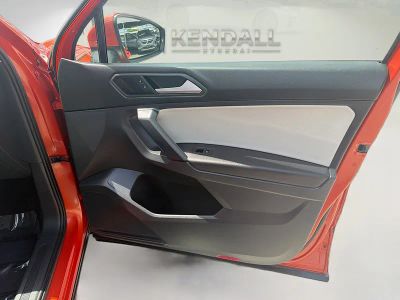 2019 Volkswagen Tiguan — photo 31 view