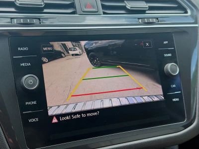 2019 Volkswagen Tiguan — photo 11 view