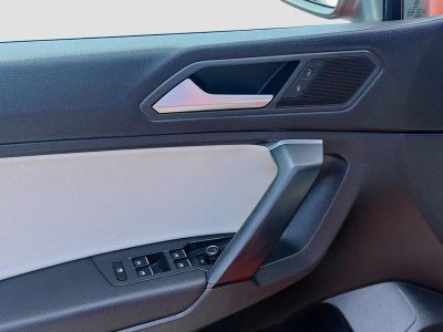2019 Volkswagen Tiguan — photo 14 view