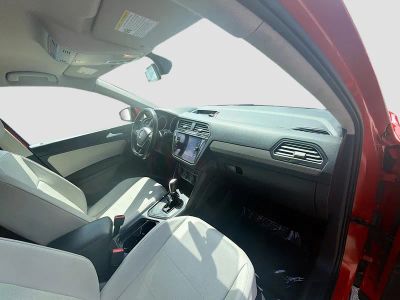 2019 Volkswagen Tiguan — photo 30 view