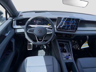 2026 Volkswagen Tiguan — photo 17 view