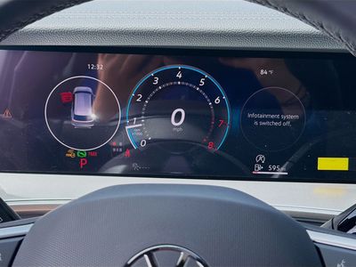 2026 Volkswagen Tiguan — photo 11 view