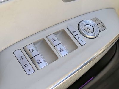 2023 Genesis GV70 - Photo 25