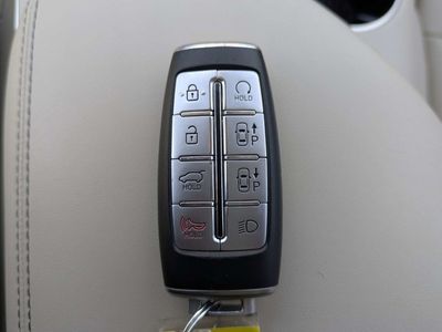 2023 Genesis GV70 - Photo 31