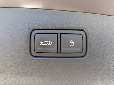 2023 Genesis GV70 - Photo 13