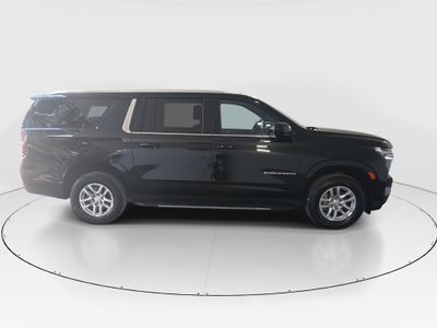 2024 Chevrolet Suburban - Photo 8