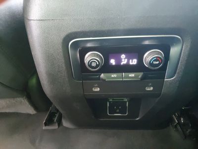 2024 Chevrolet Suburban - Photo 21