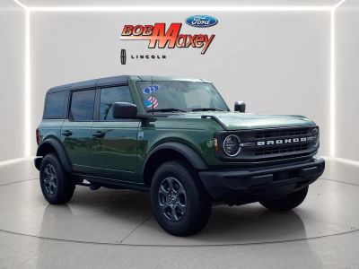 2025 Ford Bronco — rear three-quarter view