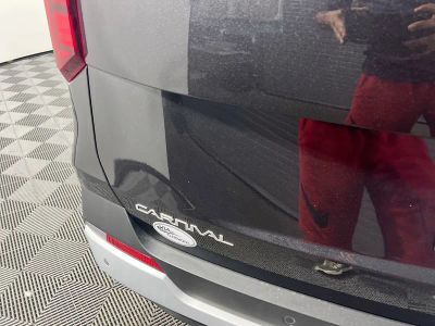 2026 Kia Carnival — detail view