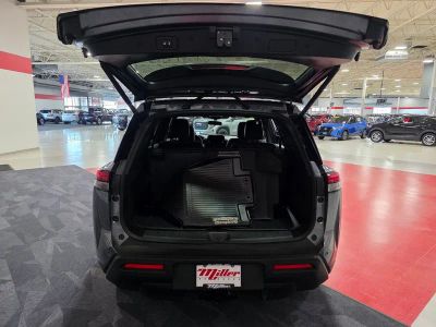 2025 Nissan Pathfinder — detail view
