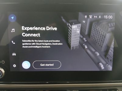 2025 Toyota Camry — photo 17 view
