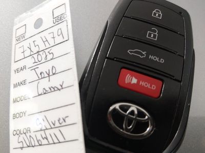 2025 Toyota Camry — photo 15 view