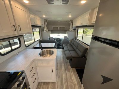 2025 Gulf Stream RV Conquest Class C - Photo 24