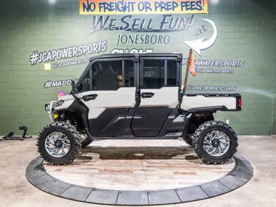 2025 Can-Am® Defender MAX Lone Star Cab HD10 — front three-quarter view