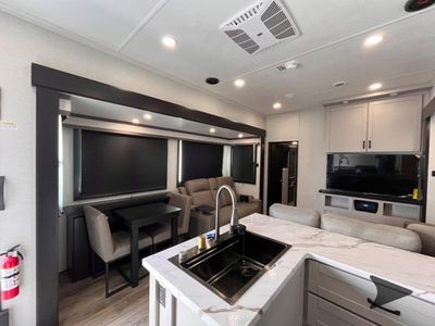 2026 Jayco Seismic - Photo 19