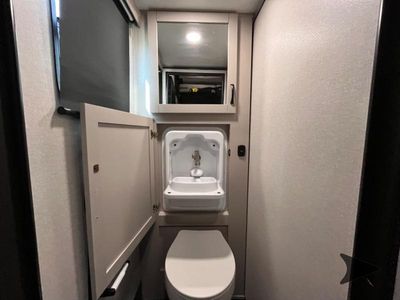 2026 Jayco Seismic - Photo 30