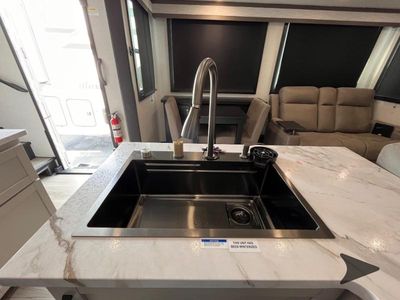 2026 Jayco Seismic - Photo 33