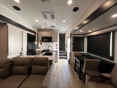 2026 Jayco Seismic - Photo 22