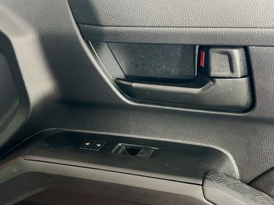2025 Toyota Tacoma - Photo 32