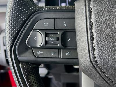 2025 Toyota Tacoma - Photo 17
