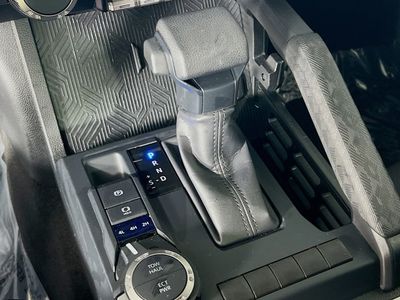 2025 Toyota Tacoma - Photo 24