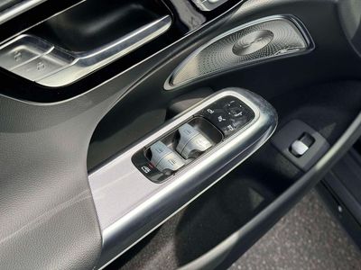 2025 Mercedes-Benz E-Class - Photo 20