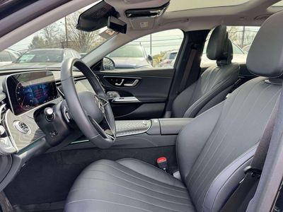 2025 Mercedes-Benz E-Class - Photo 4