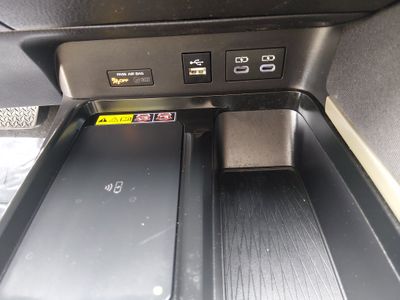 2025 Toyota Camry — photo 18 view